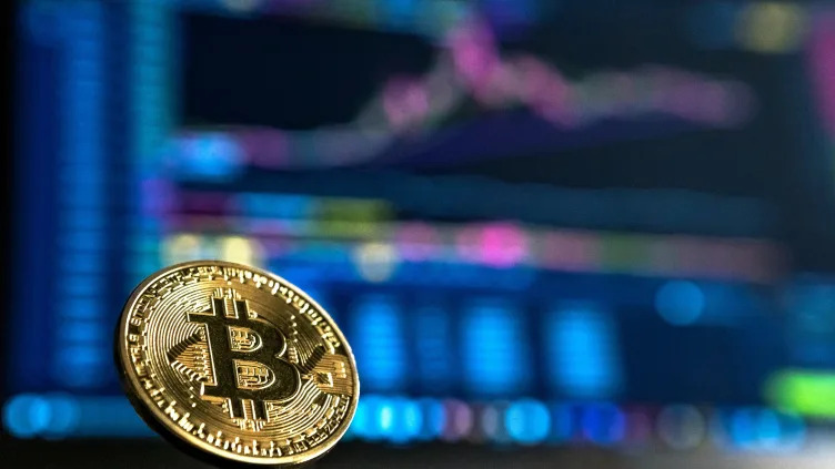 Bernstein Analysts Set $200,000 Bitcoin Price Target for 2025