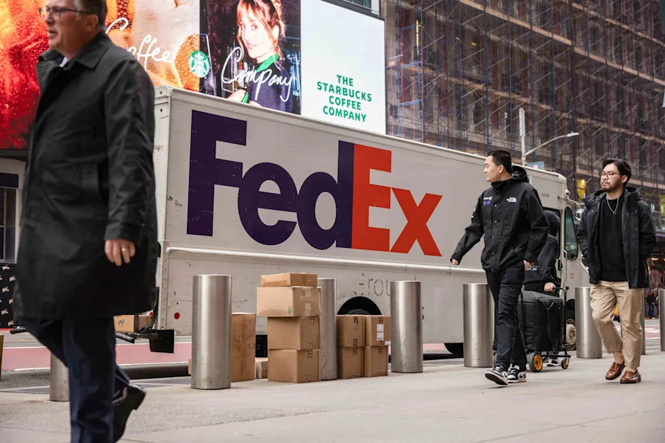 FedEx Stock Sinks as Analysts Cut Price Targets After Shipper Slashed Its Outlook