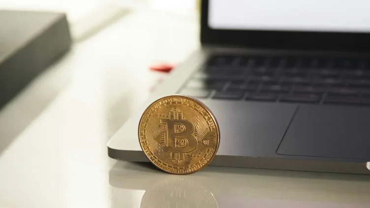 Kentucky Enacts 'Bitcoin Rights' Legislation Amid Broader Crypto Developments