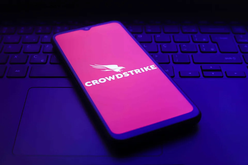 Top Stock Movers Now: CrowdStrike, Wynn Resorts, KB Home, and More