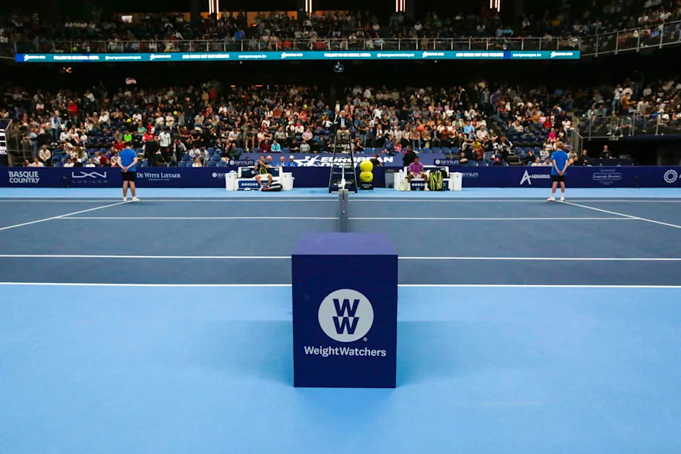 WeightWatchers Stock Pauses After Tumbling on Report of Looming Bankruptcy