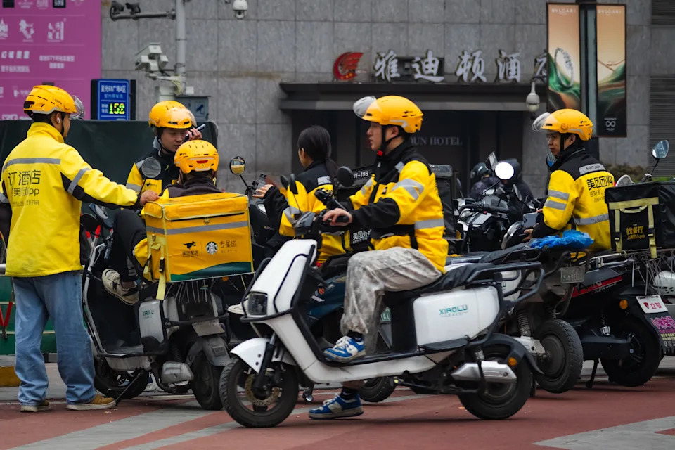 China tech stocks are red-hot this year — but 2 are plunging as the battle for food delivery dominance intensifies