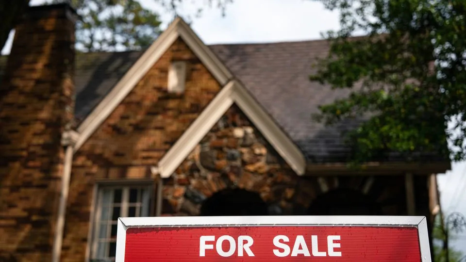 Tariffs and stock market volatility are clouding spring home shopping season