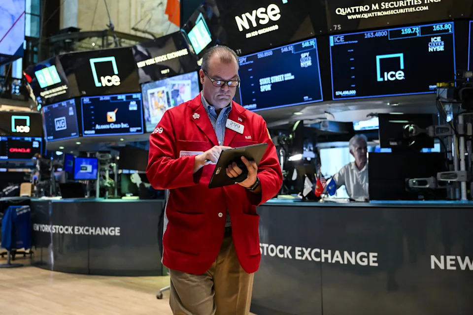One chart shows why the stock market could be headed for another period of intense volatility